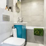 Nice Warsaw Apartment 아파트