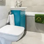 아파트 Nice Warsaw Apartment
